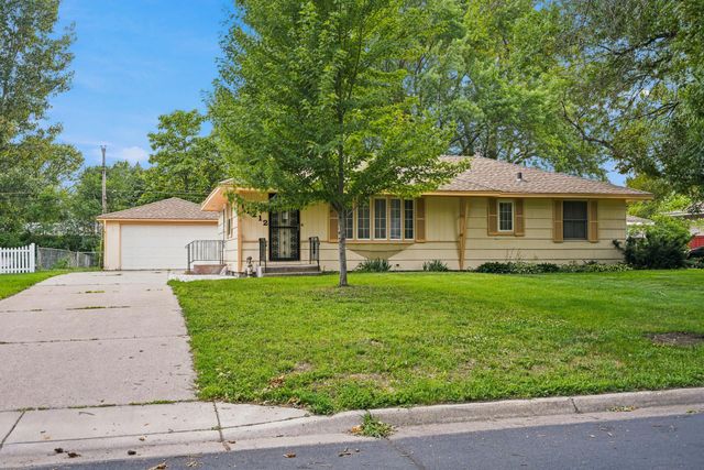 11212 Arrowhead Street NW, Coon Rapids, MN 55433