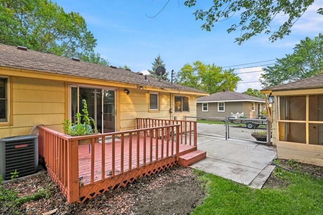 11212 Arrowhead Street NW, Coon Rapids, MN 55433