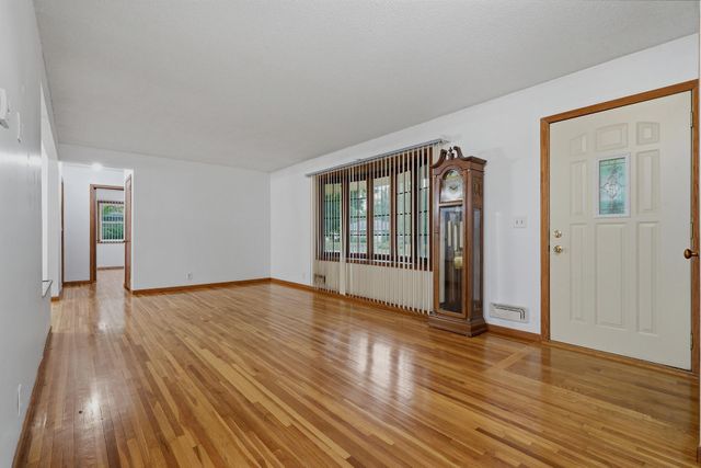 11212 Arrowhead Street NW, Coon Rapids, MN 55433