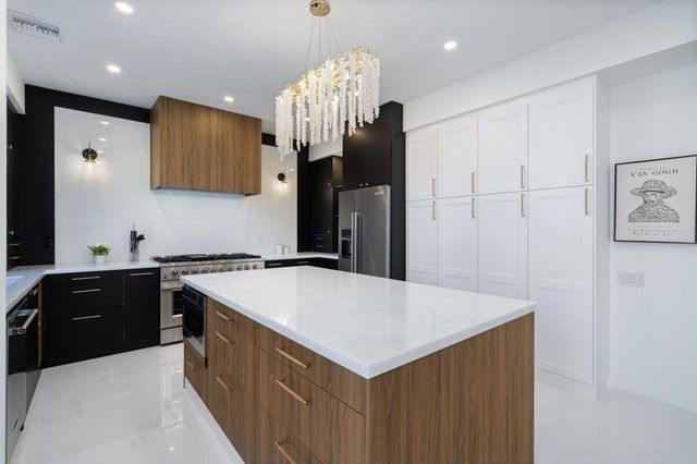 552 Desert W Drive, Rancho Mirage, CA 92270