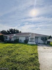 4111 SW 7th PL, Cape Coral, FL 33914