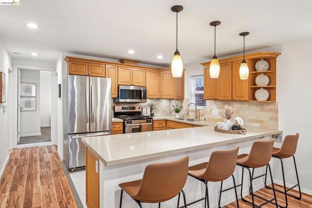 1268 Alcatraz Ave, Berkeley, CA 94702