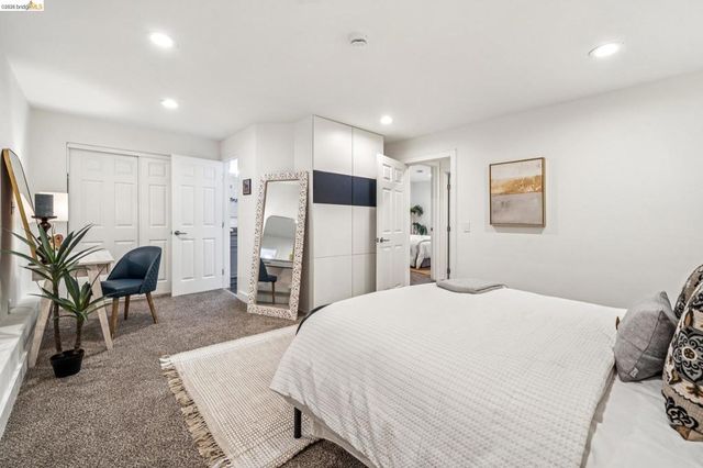 1268 Alcatraz Ave, Berkeley, CA 94702