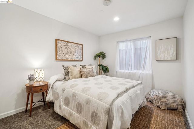 1268 Alcatraz Ave, Berkeley, CA 94702