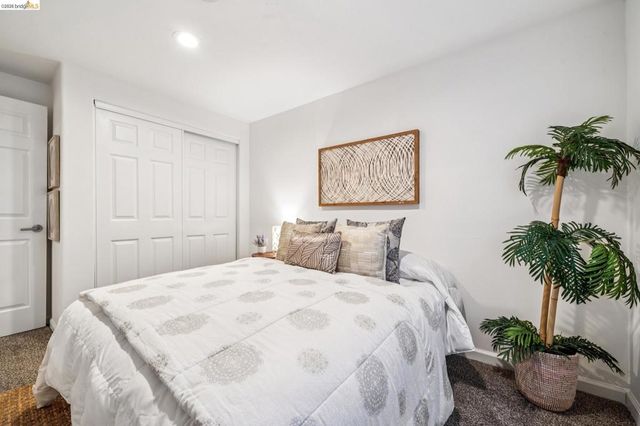 1268 Alcatraz Ave, Berkeley, CA 94702