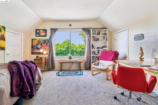 1268 Alcatraz Ave, Berkeley, CA 94702