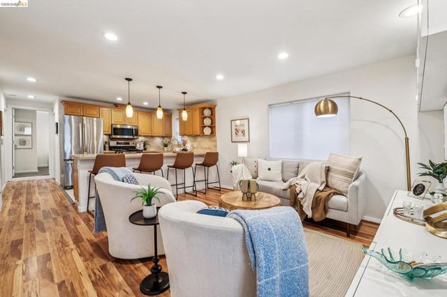 1268 Alcatraz Ave, Berkeley, CA 94702