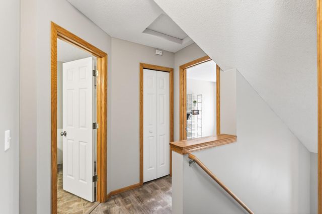 15057 Dunwood Trail 58, Apple Valley, MN 55124