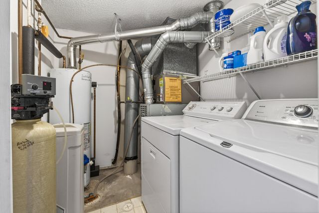 15057 Dunwood Trail 58, Apple Valley, MN 55124