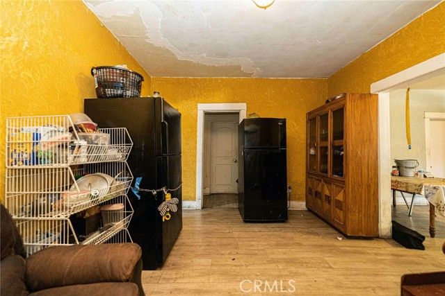 11422 Willowbrook, Los Angeles, CA 90059