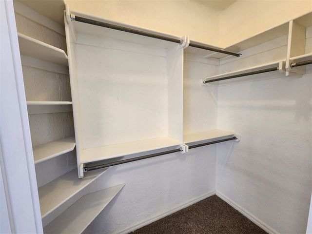 2302 NE 35th St, Lawton, OK 73507