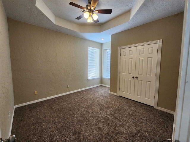 2302 NE 35th St, Lawton, OK 73507