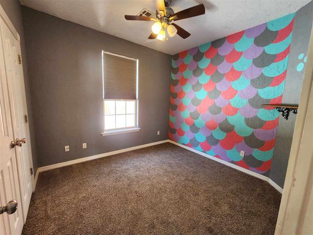 2302 NE 35th St, Lawton, OK 73507