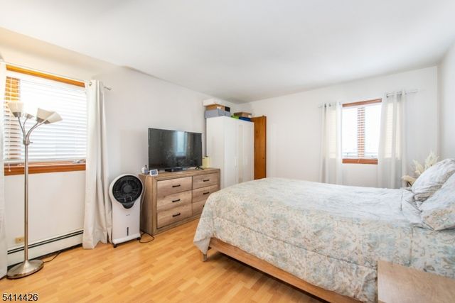 120 Fenner Ave, Clifton City, NJ 07013