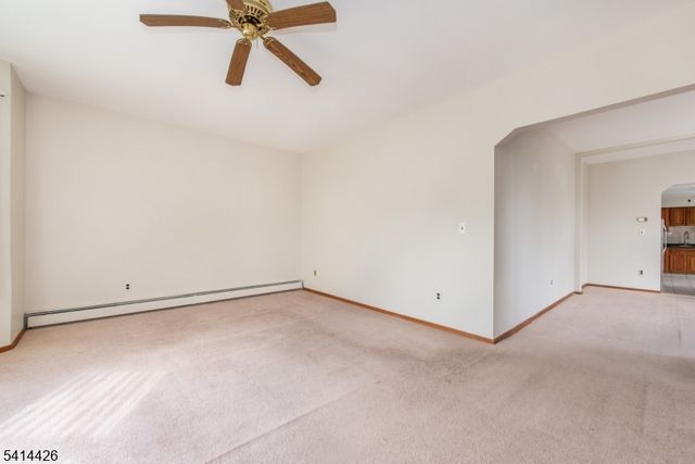 120 Fenner Ave, Clifton City, NJ 07013