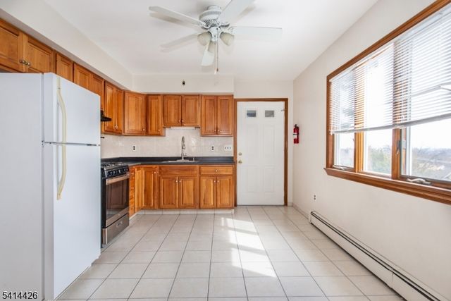 120 Fenner Ave, Clifton City, NJ 07013