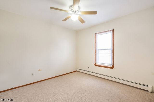 120 Fenner Ave, Clifton City, NJ 07013