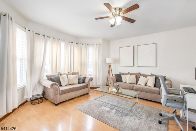 120 Fenner Ave, Clifton City, NJ 07013