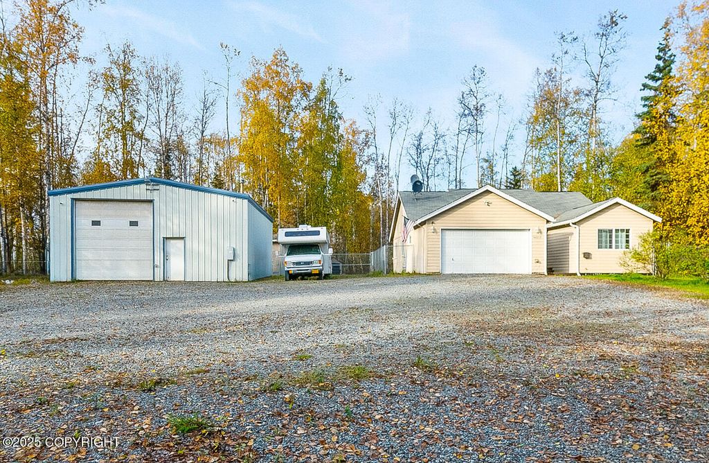14217 W Norcross Street, Big Lake, AK 99652