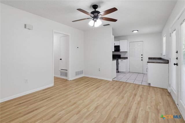 1106 Sublett Avenue, Copperas Cove, TX 76522