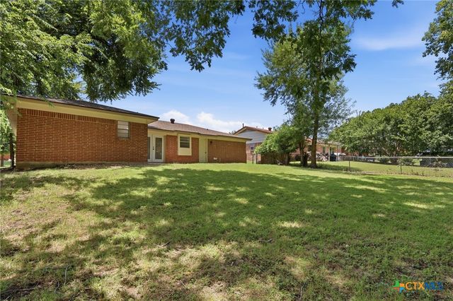 1106 Sublett Avenue, Copperas Cove, TX 76522