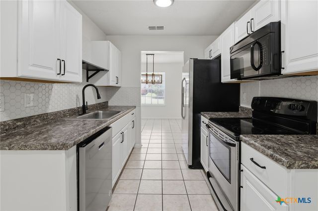 1106 Sublett Avenue, Copperas Cove, TX 76522