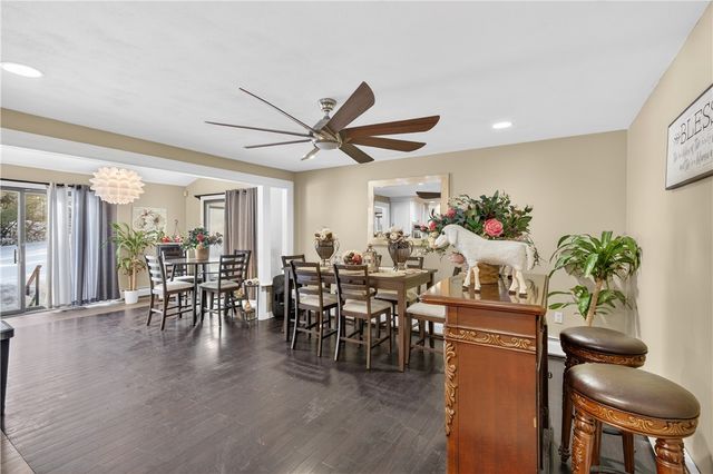 69 Talbut Road, Scituate, RI 02831