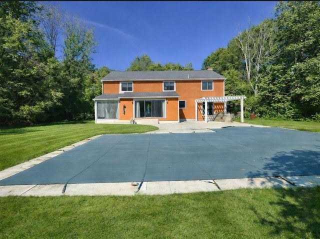 69 Talbut Road, Scituate, RI 02831