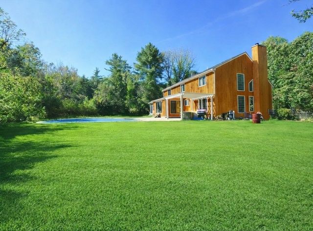 69 Talbut Road, Scituate, RI 02831