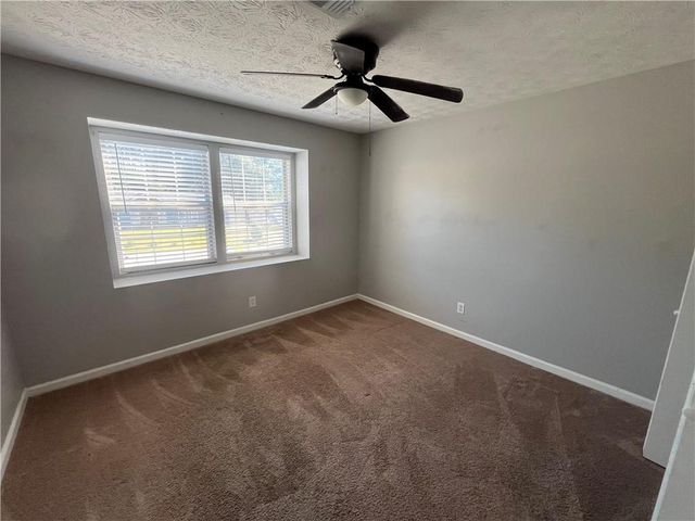 832 Brandlwood Way NW, Lilburn, GA 30047