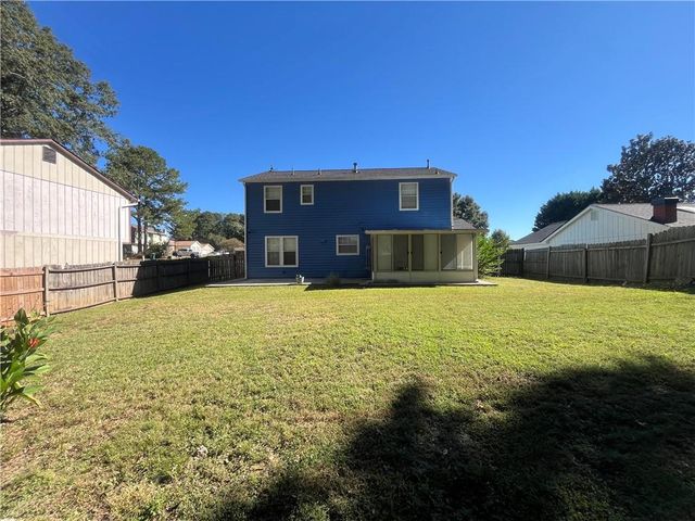 832 Brandlwood Way NW, Lilburn, GA 30047