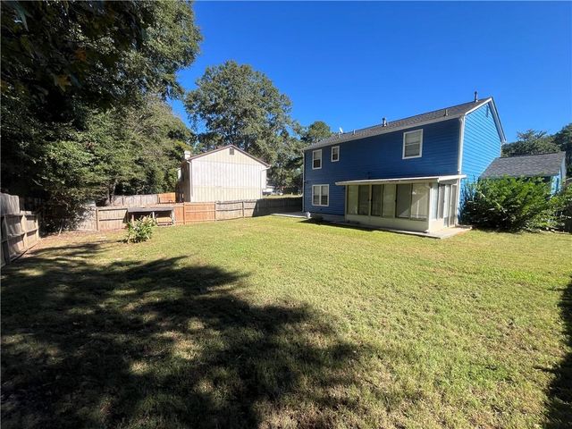 832 Brandlwood Way NW, Lilburn, GA 30047