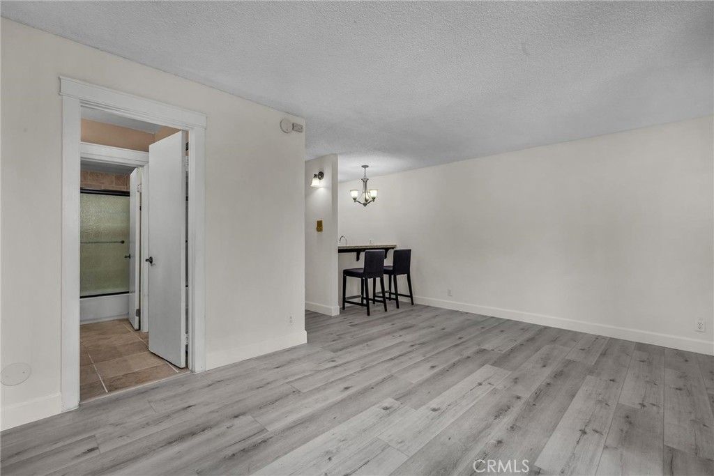 525 S Ardmore Avenue 161, Los Angeles, CA 90020 — photo 4