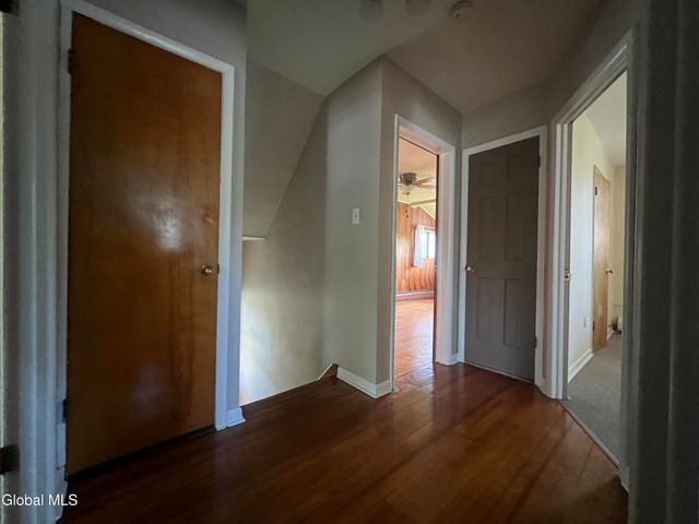 138 Eastholm Road, Schenectady, NY 12304