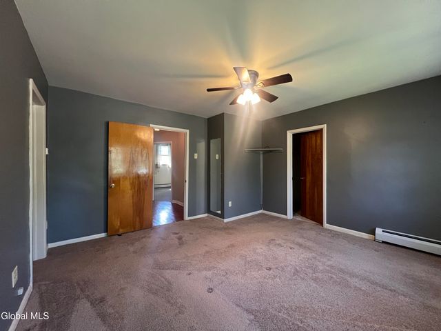 138 Eastholm Road, Schenectady, NY 12304