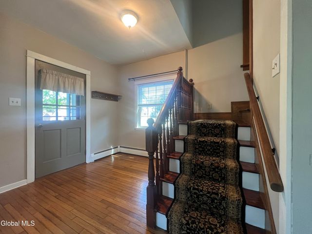 138 Eastholm Road, Schenectady, NY 12304