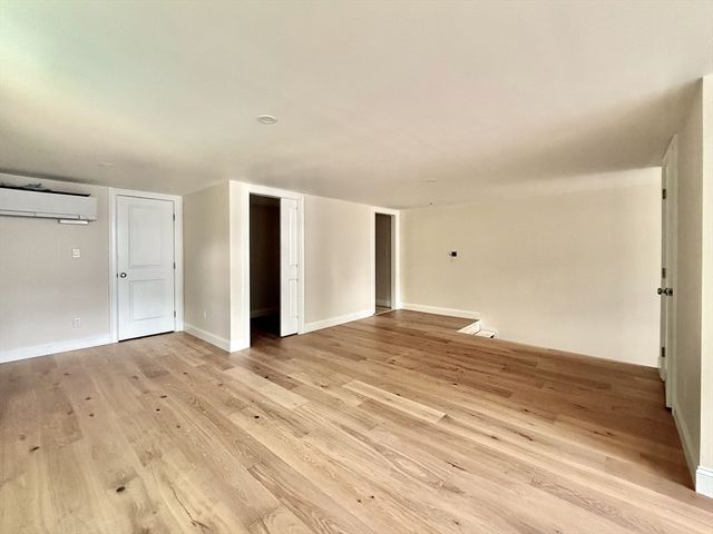 94 Lyman Rd B, Northampton, MA 01060