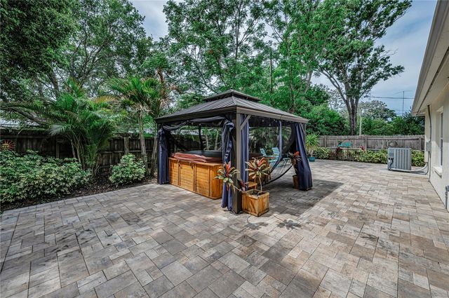 6906 297TH AVENUE N, Clearwater, FL 33761