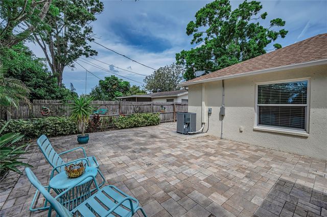 6906 297TH AVENUE N, Clearwater, FL 33761