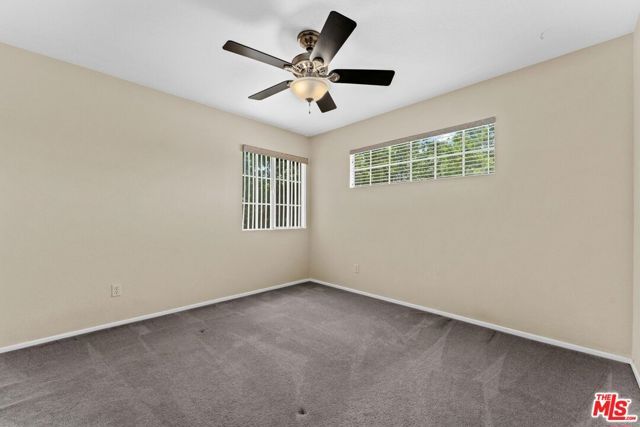 1517 E Avenue J6, Lancaster, CA 93535