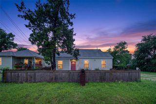428 Van Molan Street, Houston, TX 77022