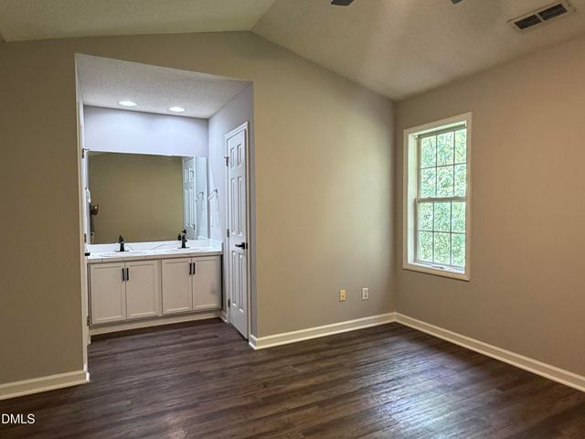 2201 Mountain Mist Court 302, Raleigh, NC 27603
