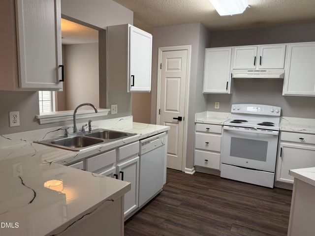 2201 Mountain Mist Court 302, Raleigh, NC 27603