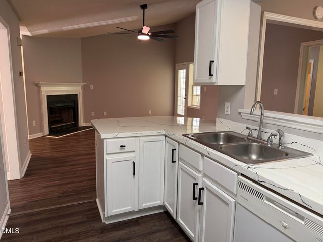 2201 Mountain Mist Court 302, Raleigh, NC 27603