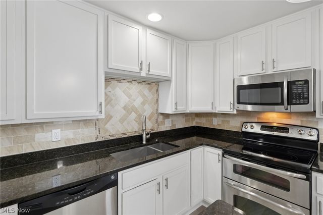 7417 Battery Park Boulevard, Cleveland, OH 44102