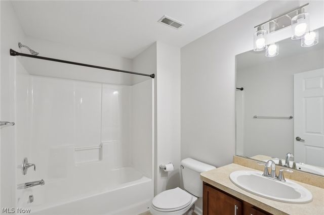 7417 Battery Park Boulevard, Cleveland, OH 44102