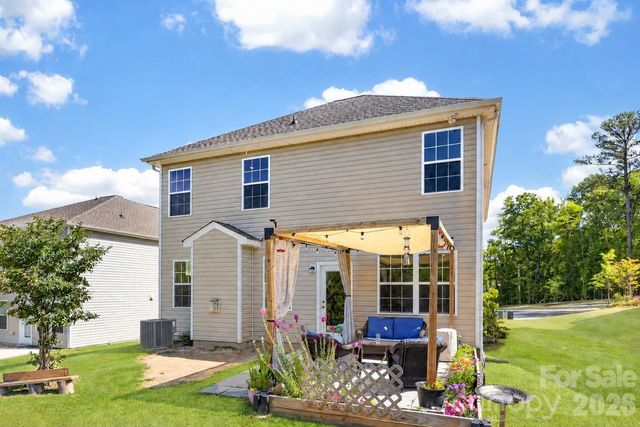 13016 Lannister Drive, Charlotte, NC 28278