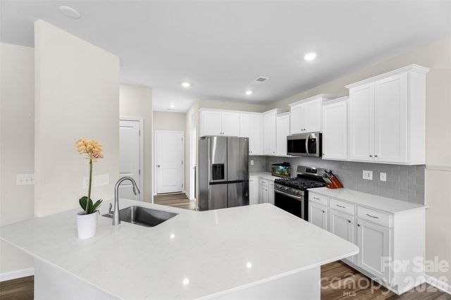 13016 Lannister Drive, Charlotte, NC 28278