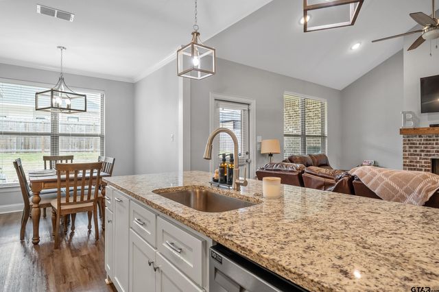 11415 Windsor Park Drive, Tyler, TX 75709