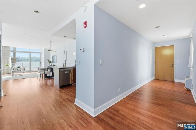 8125 River Road 4E, North Bergen, NJ 07047